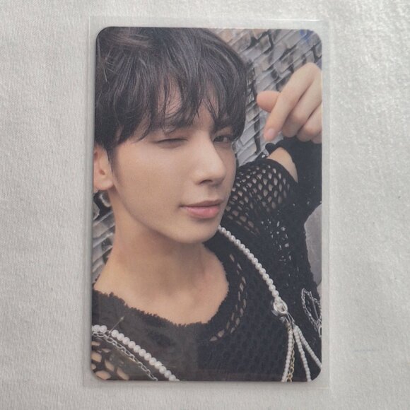 TXT The Name Chapter: FREEFALL (Clarity VER.) Photocard - TAEHYUN - Picture 1 of 2